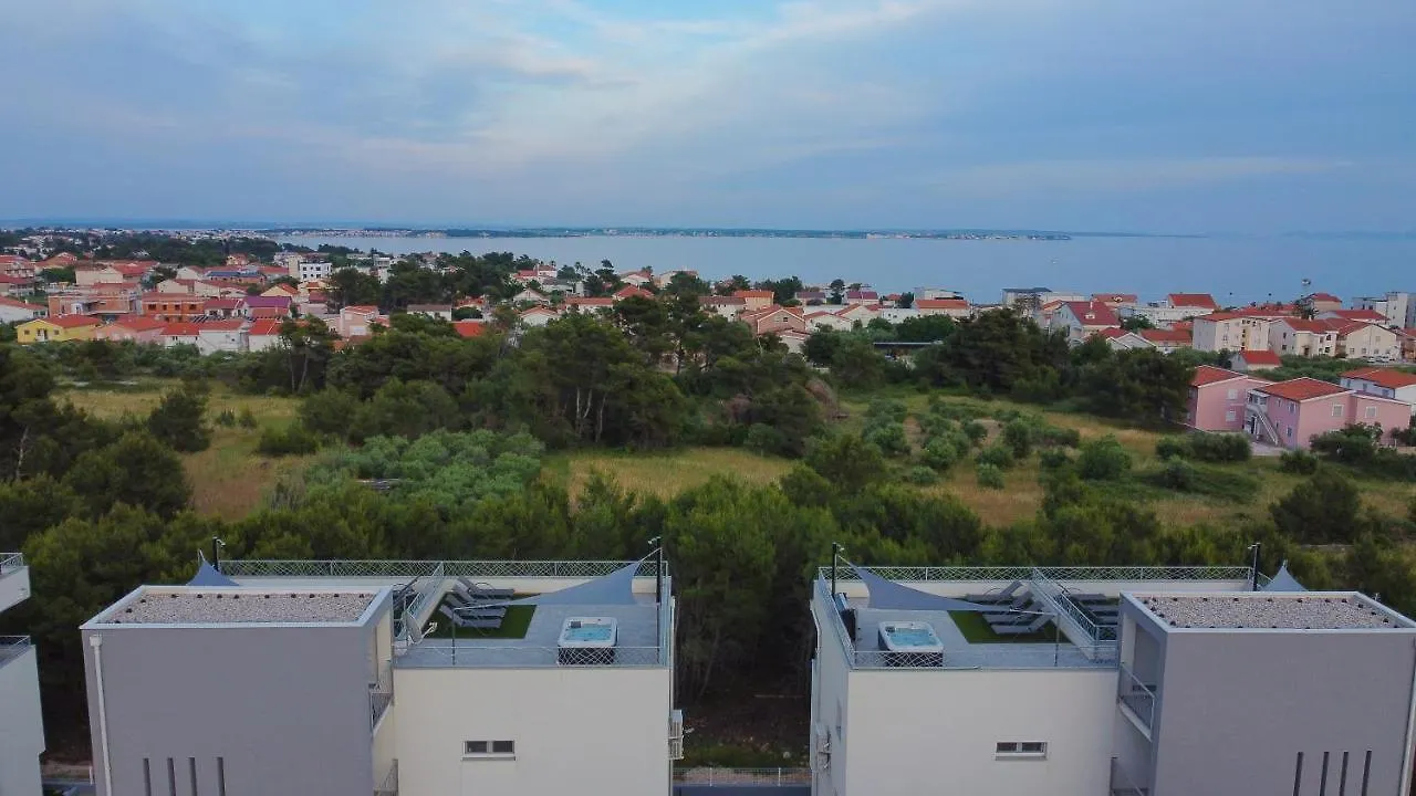 Number One Apartments Vir 0*,