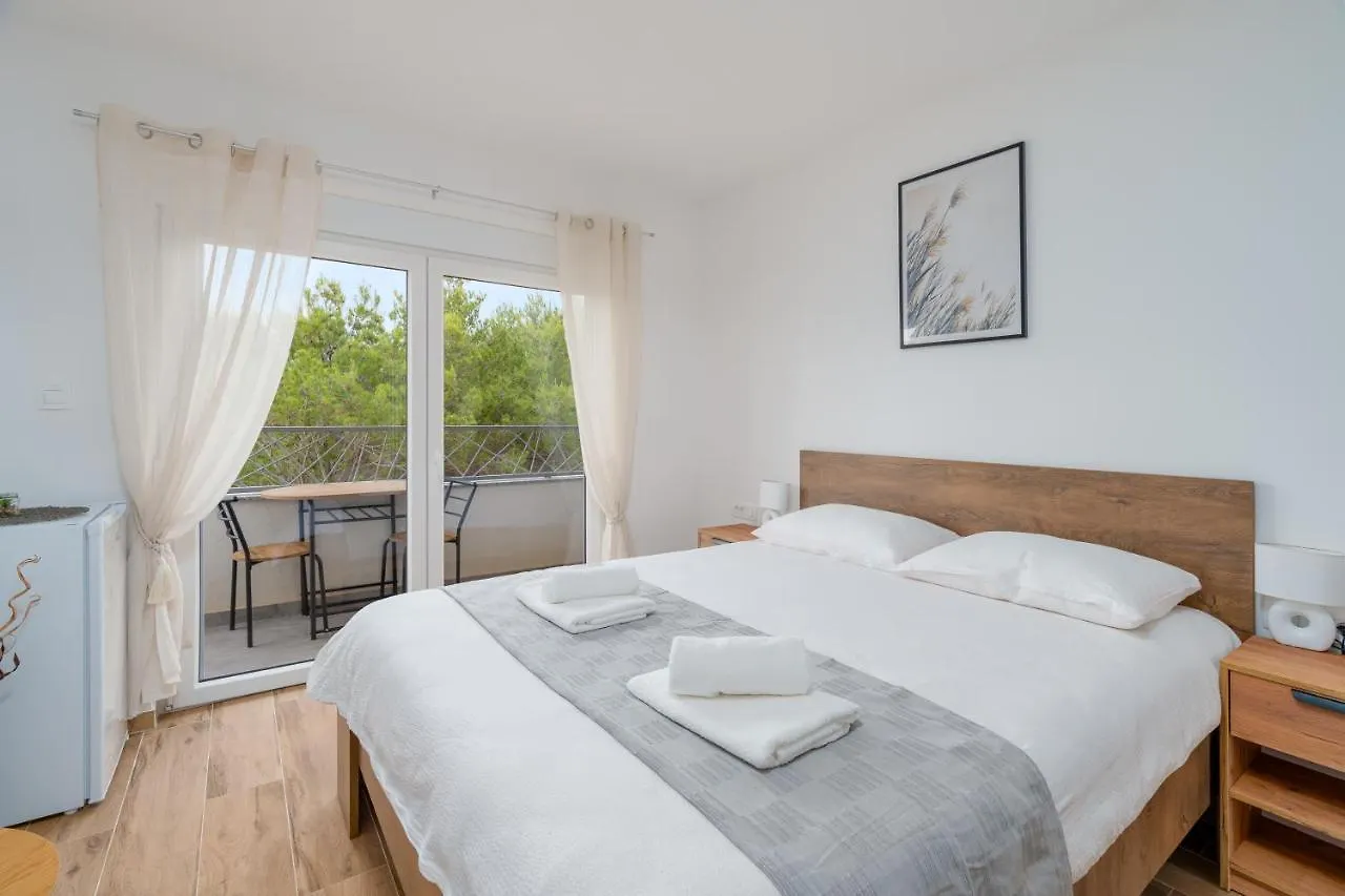 Number One Apartments Vir