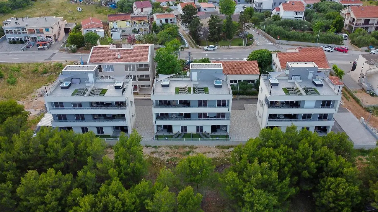 Number One Apartments Vir Croatia